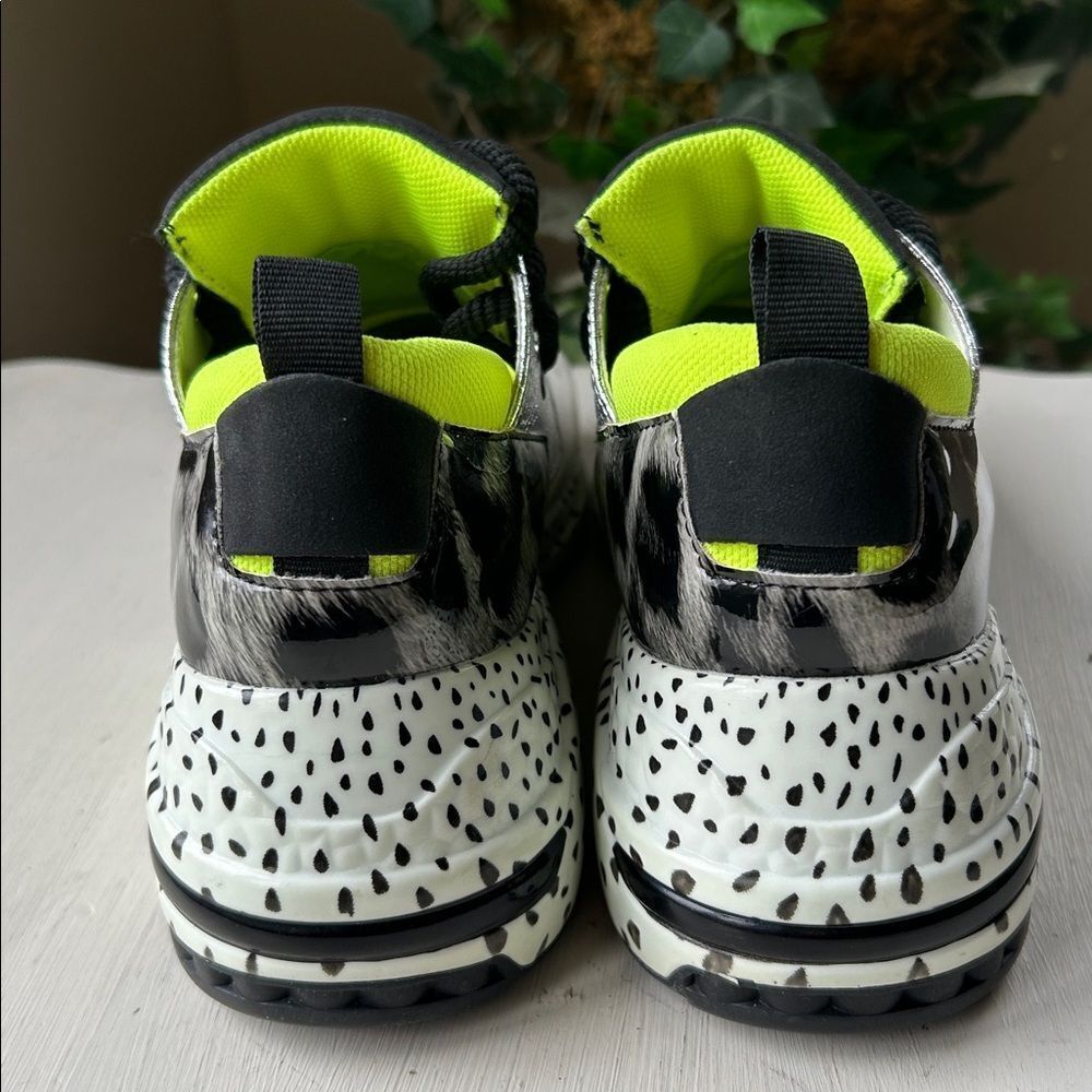 Steve Madden Cliff Wedge Neon Green Animal Print Sneakers Women’s 8.5 New - Picture 6 of 11